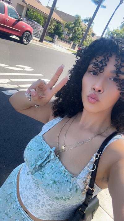 I am a female student aged 23. I am available... Main Photo