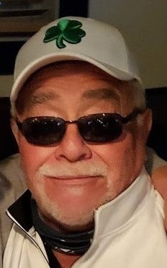 Professional Male seeks a small or large room Main Photo