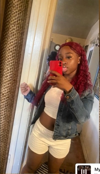 Female, 25, $790 Budget, Move Soon Main Photo