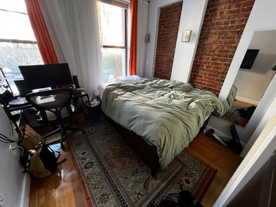 Private Bedroom w Private Bathroom - 5 Bed Duplex Main Photo