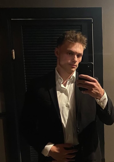 Room wanted in Kendall West, FL Main Photo