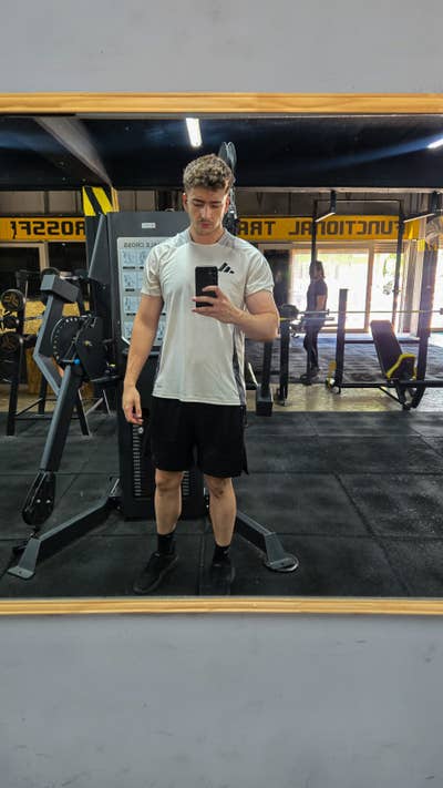 I am available to move from 02/20/2026 and be... Main Photo