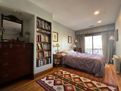 Townhouse - Short-Term Sublet in Dupont Circle Main Photo