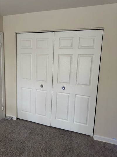 Private Room Available in Clean & Calm  Main Photo