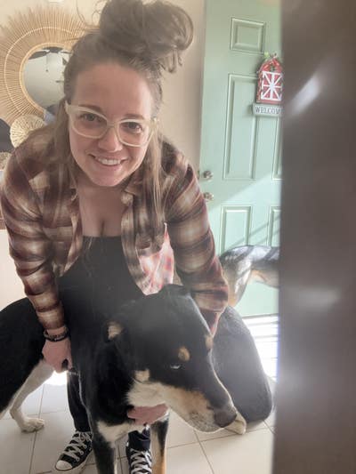 $300 Budget, Move in 7/24/26, Females 21 to 99 Main Photo