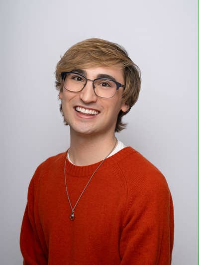 Hii!! 😊  My name is Tyler and I am a recen... Main Photo