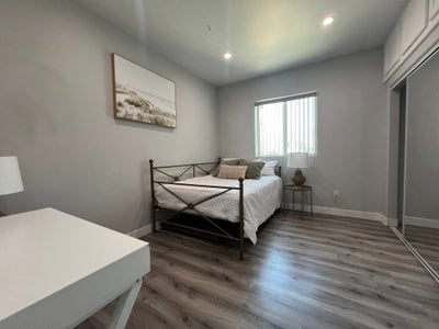 Modern house close to glendale, north Hollywood, Main Photo