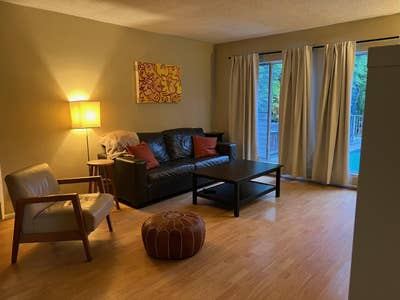 2 Bedroom Apartment for Rent near Runyon Canyon Main Photo