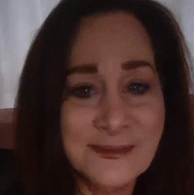 I am a female looking for my own room and bat... Main Photo