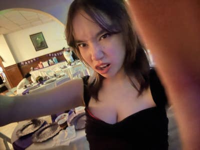 Female, 18, Wants Room, $1200, Move Soon Main Photo