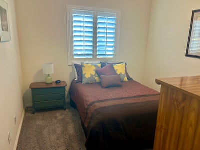 Room for rent Main Photo