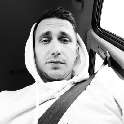 Responsible,clean & ready to move March 1st!! Main Photo