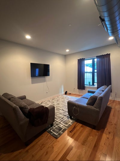 Looking for a roommate in spacious apartment.  Main Photo