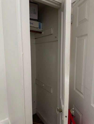 1 LG bedroom for rent- shared occupancy Main Photo