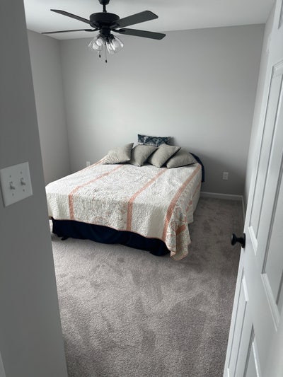 Room for rent Main Photo