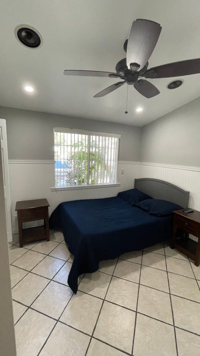 Room in Canyon Country - Whites Canyon/Delight St. Main Photo