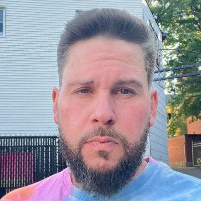 Single Male Looking to Move to OC April 1 Main Photo