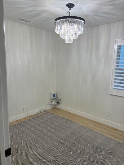 Small room  clean house  Main Photo