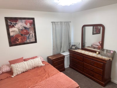 Cozy room in a safe neighborhood in Merced Main Photo