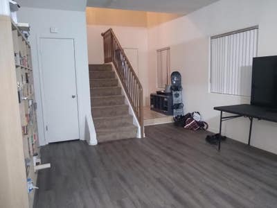 Room in Furnished 3b Home w/ Shared Living Space Main Photo