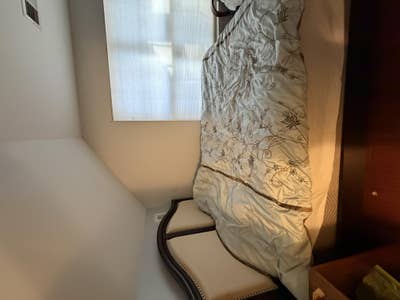 Private bedrooms with en-suite bathroom  Main Photo