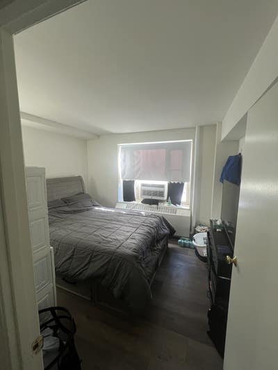 Private room + Shared living space Main Photo