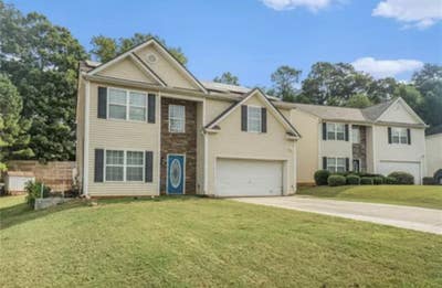 Beautiful home near everything. Main Photo