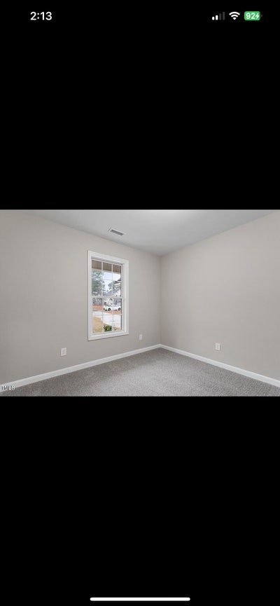 1 bedroom and loft available  Main Photo