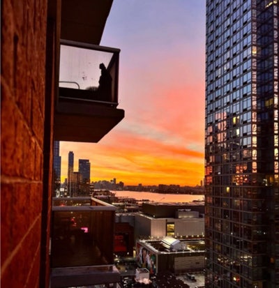 Hell’s Kitchen Luxury Room - Sublet  Main Photo