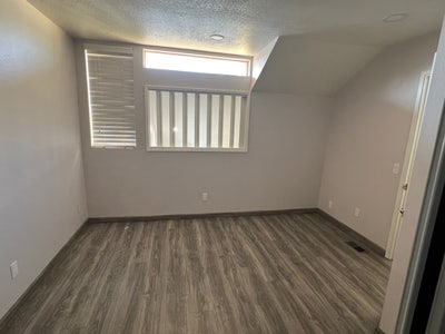 Room for rent with private bathroom Main Photo