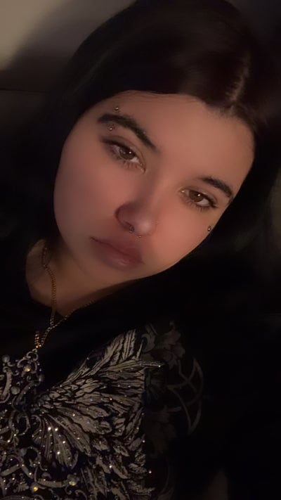 20F needs room for 700 by now with 19 20 females Main Photo