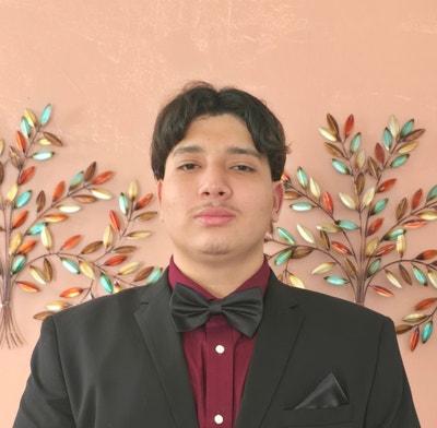 19M UTI student needs Long Beach room 1000 May 1 Main Photo