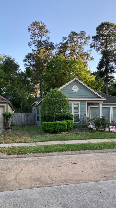 Master Bedroom Private Bathroom Willobrook Mall   Main Photo