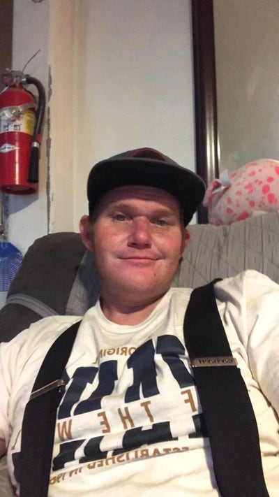 35 Male Needs Room ASAP for 700 Dollars Monthly Main Photo