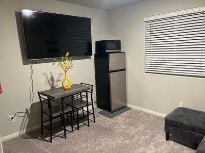Cozy 650 sq ft. Studio  Main Photo