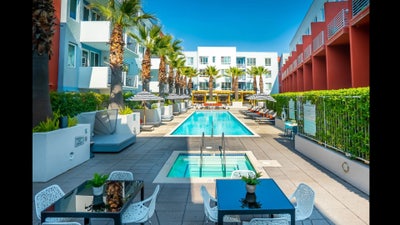 Luxury apartment DTLA Main Photo