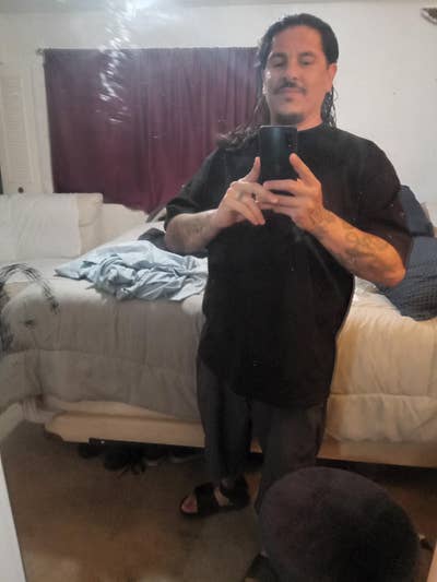 Professional Male seeks a small or large room Main Photo