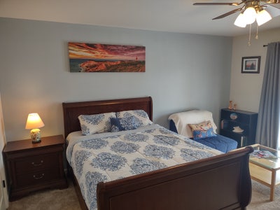 Furnished room, priv bath NE Columbia, util incl Main Photo