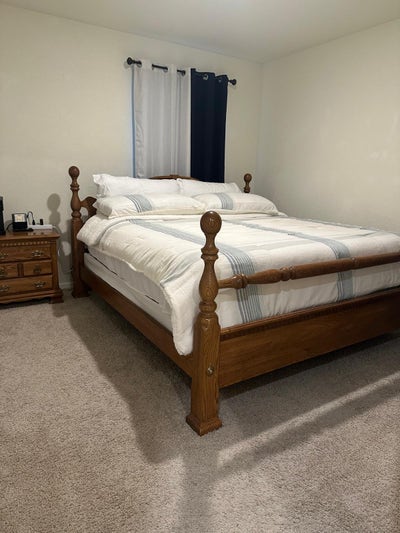 House is 9 min away from the airport Main Photo