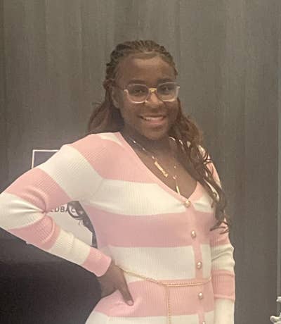 Professional Female seeks a small or large room Main Photo