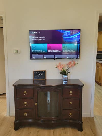 Private and Shared Room Next to Mall Main Photo