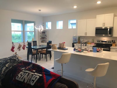 Private Rms in a Beautiful Gated Neighborhood Home Main Photo