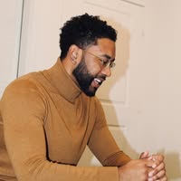 Professional Male seeks a small or large room Main Photo