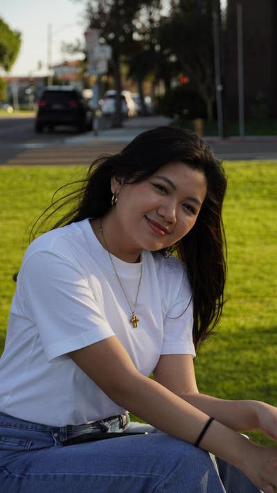 Female looking for a room in Los Angeles now Main Photo