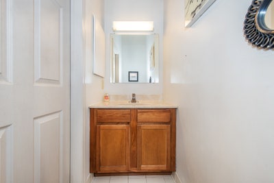 Furnished 4 bedroom available  - Easy commute  Main Photo