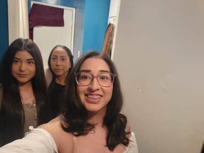 20s Female Needs Room for 400 Dollars ASAP Main Photo