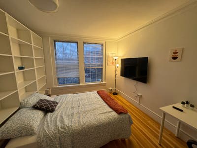 Private Room in Boston Near Public Transportation Main Photo