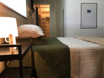 Room _Quiet Furnished Room | Utilities & WiFi Inc Main Photo