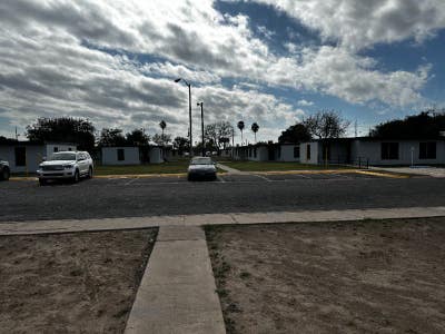 Albores Apartments Main Photo