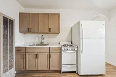 Live near Shadow Mountain  Main Photo